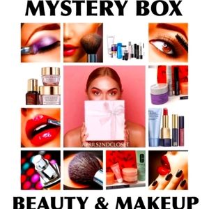25-Pieces Makeup Cosmetics - Bundle Lot MUA Influencers Mystery Box